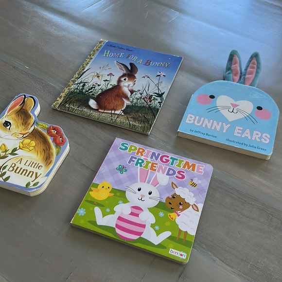 Bunny book bundle 🐇 (4) - Picture 2 of 4